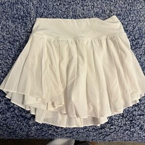 AERIE OFFLINE WHITE TENNIS SKIRT